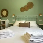 As Cortinas, Turisticos Prázdninový dům *