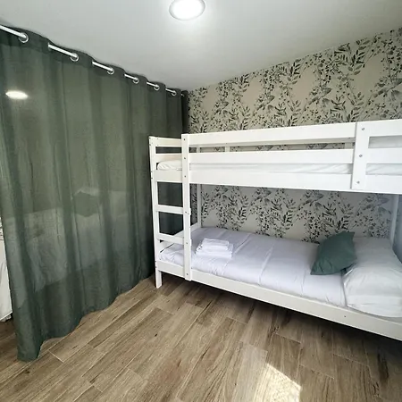 As Cortinas, Turisticos Casa vacanze