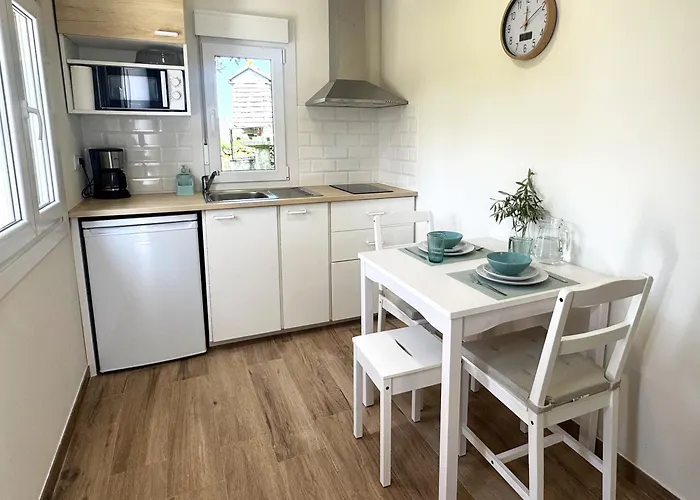 As Cortinas, Apartamentos Turisticos * Coens